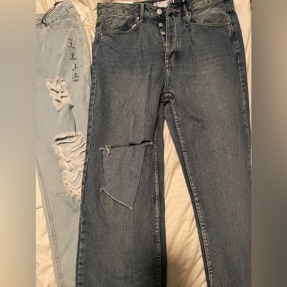 Jeans - Picture 3 of 3